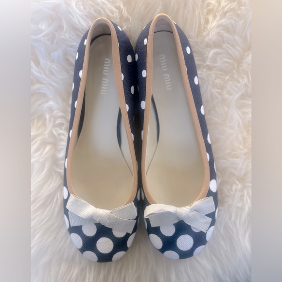 Miu Miu Navy Blue / Cream  Canvas Polka Dot Espadrille Bow Flats Size 37 - Picture 2 of 8